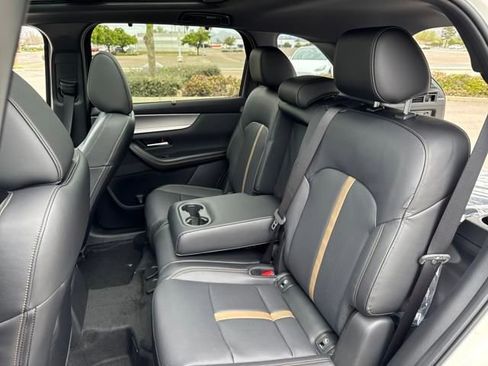 New 2025 MAZDA CX-70 Plug-In Hybrid w/ Premium Plus image 21