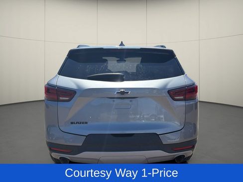 Used 2023 Chevrolet Blazer LT w/ Convenience Package FWD image 8