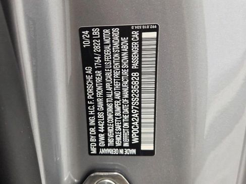Certified 2025 Porsche 911 Carrera RWD image 27