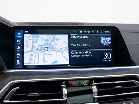 Used 2023 BMW X5 xDrive45e w/ Climate Comfort Package image 24