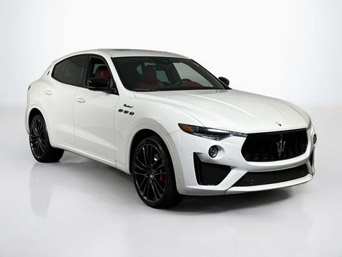 Used 2022 Maserati Levante Modena S AWD/4WD image 7
