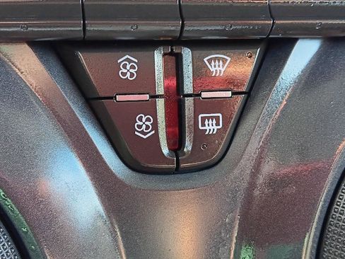 Used 2022 Chevrolet Blazer LT image 21