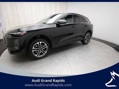 Used 2025 Audi Q5 Premium w/ Convenience Package