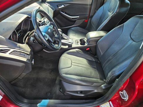 Used 2013 Ford Focus Titanium FWD image 15