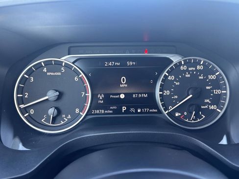 Used 2023 Nissan Rogue SV image 14