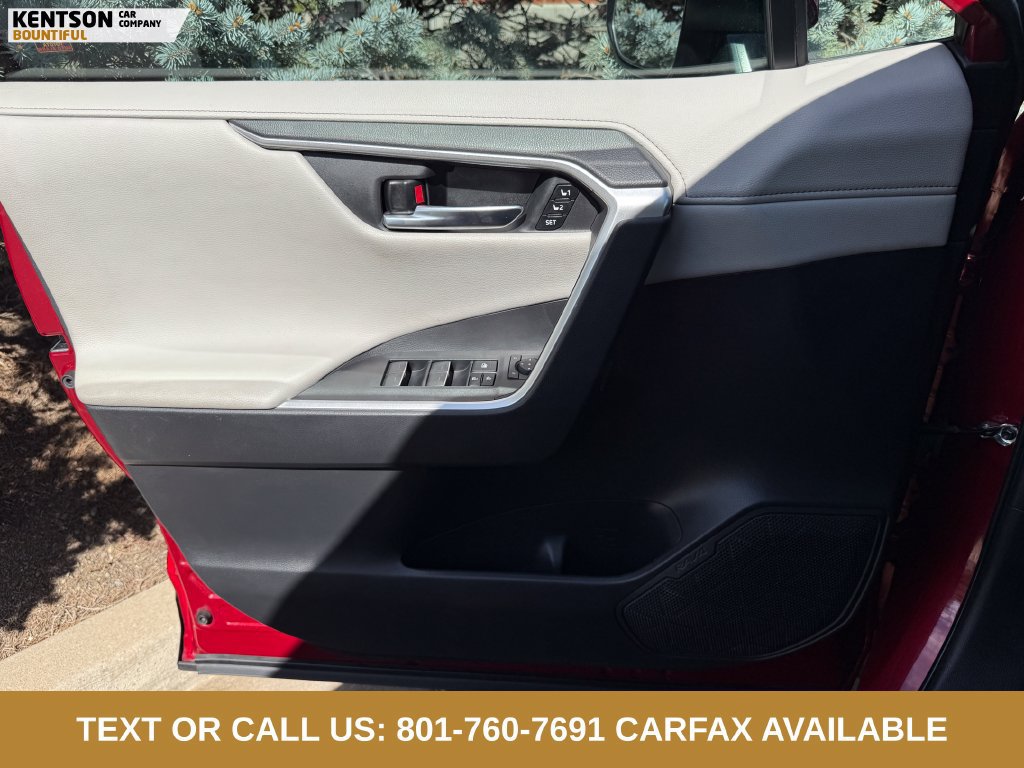 Used 2023 Toyota RAV4 Limited AWD/4WD image 17