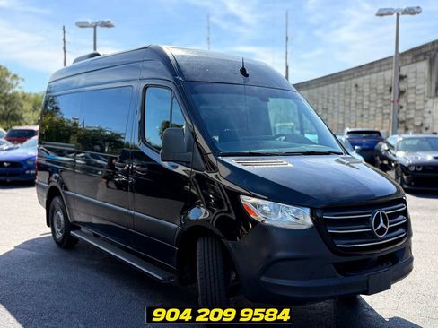 Used 2019 Mercedes-Benz Sprinter 2500 image 8