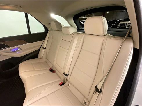 Certified 2025 Mercedes-Benz GLE 450e 4MATIC image 18