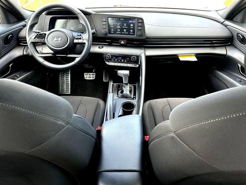 Used 2026 Hyundai Elantra Sport w/ Cargo Package FWD image 31