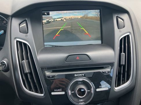 Used 2015 Ford Focus Titanium image 35