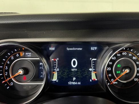 Used 2022 Jeep Gladiator Sport AWD/4WD image 10