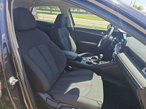 Used 2023 Kia K5 LXS image 19