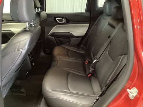 Used 2025 Jeep Compass Limited AWD/4WD image 31