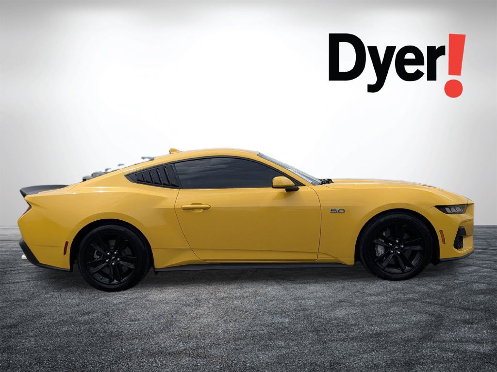 Used 2024 Ford Mustang GT RWD image 3