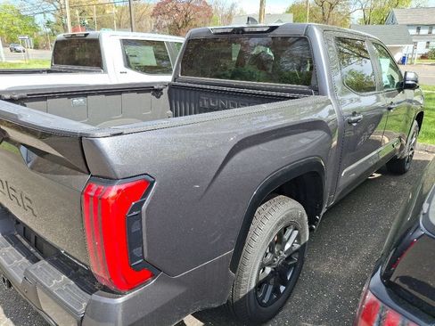 Used 2025 Toyota Tundra Platinum AWD/4WD image 5