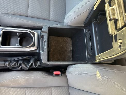 Used 2020 Toyota Tacoma SR5 image 20