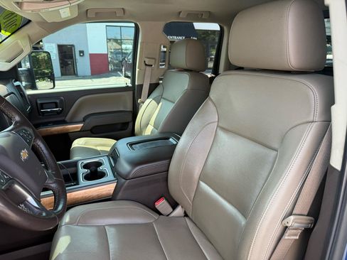 Used 2016 Chevrolet Silverado 1500 LTZ w/ LTZ Plus Package AWD/4WD image 30