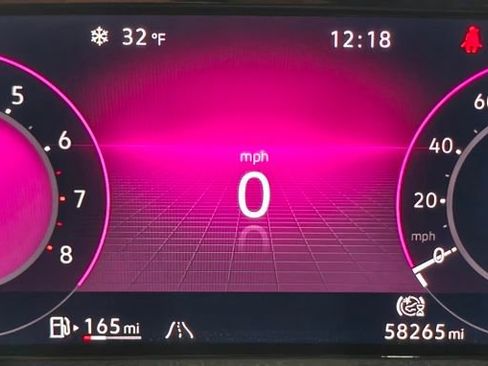 Used 2022 Volkswagen GTI SE FWD image 65