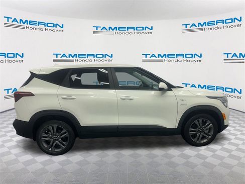 Used 2021 Kia Seltos LX image 6