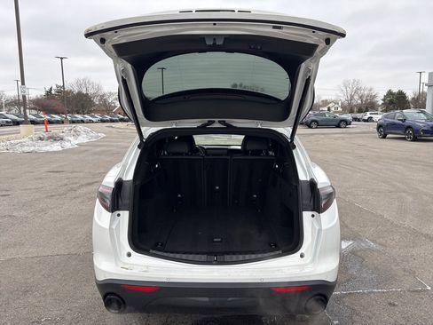 Used 2024 Alfa Romeo Stelvio Sprint image 8