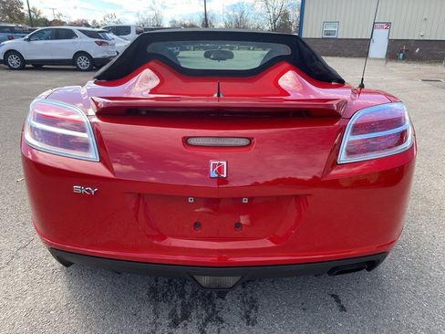 Used 2007 Saturn Sky w/ Premium Trim Pkg image 4