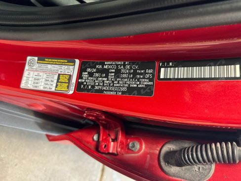 Certified 2025 Kia K4 EX FWD image 31