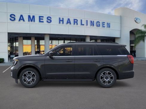 New 2026 Ford Expedition Active RWD image 3