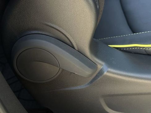 Certified 2025 Chevrolet TrailBlazer ACTIV w/ Convenience Package image 34