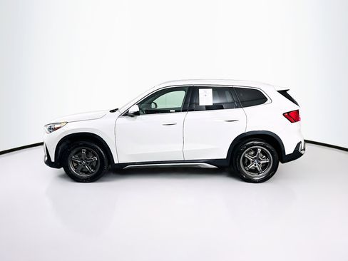 Used 2025 BMW X1 xDrive28i image 4