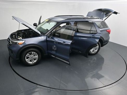 Used 2021 Ford Explorer XLT AWD/4WD image 37