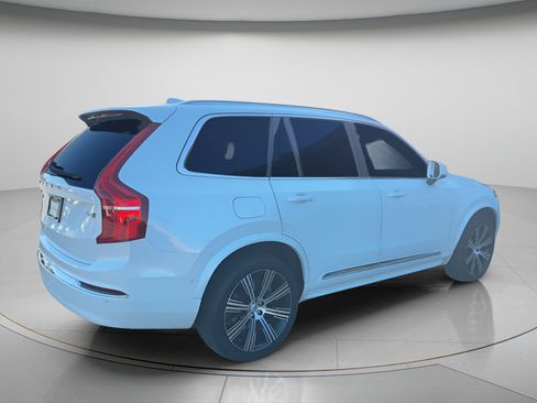 Used 2025 Volvo XC90 B6 Ultra w/ Protection Package AWD/4WD image 5