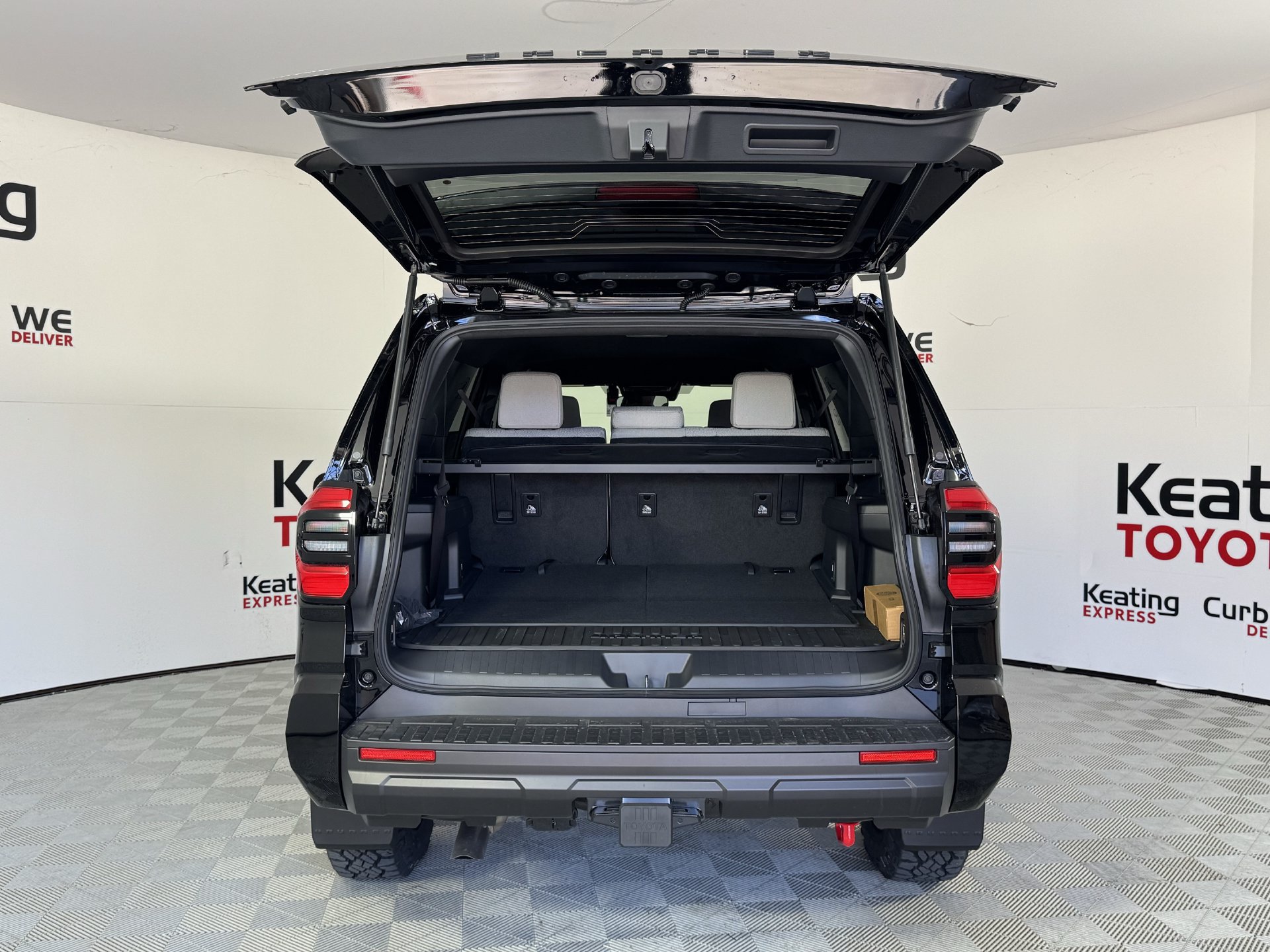 New 2026 Toyota 4Runner SR5 AWD/4WD image 11