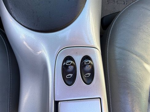 Used 2003 Porsche Boxster S image 21