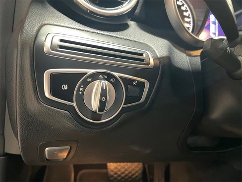 Used 2020 Mercedes-Benz C 300 4MATIC Sedan image 39