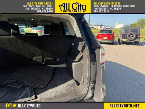 Used 2014 Ford Escape Titanium w/ Equipment Group 401A AWD/4WD image 38