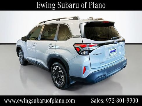 Used 2026 Subaru Forester Premium AWD/4WD image 5