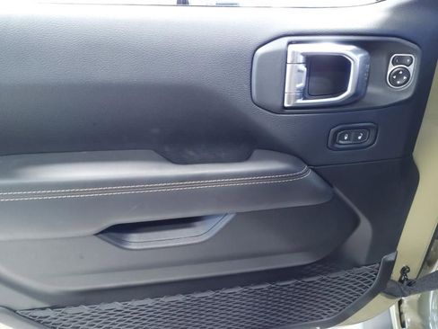 New 2025 Jeep Wrangler Unlimited Rubicon 392 image 6