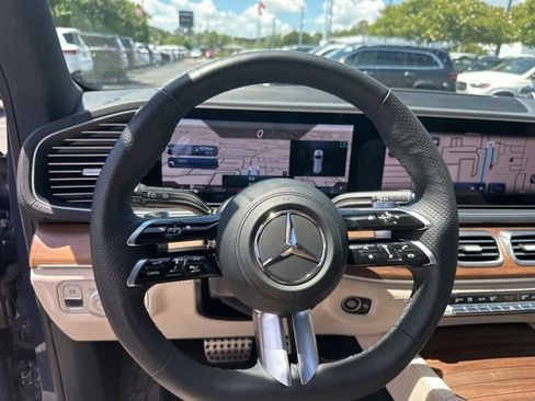 Certified 2024 Mercedes-Benz GLS 450 4MATIC image 17