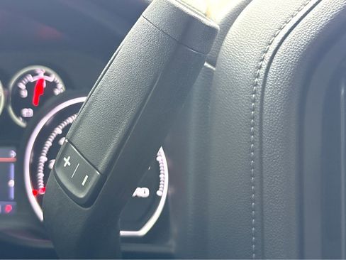 Used 2021 Chevrolet Silverado 2500 LTZ w/ LTZ Texas Edition image 16