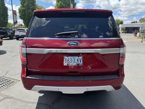 Used 2019 Ford Expedition Platinum image 4
