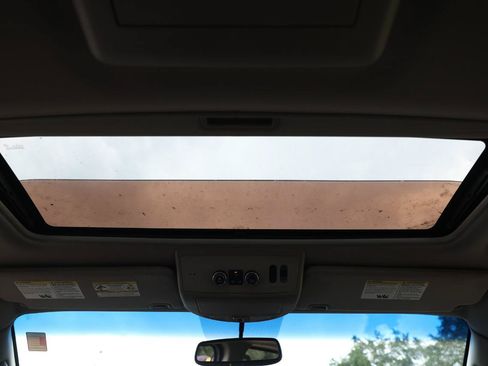 Used 2014 Nissan Armada Platinum RWD image 23