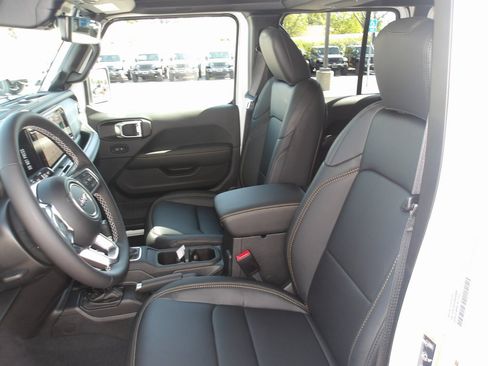 New 2025 Jeep Wrangler Sahara w/ Safety Group image 18