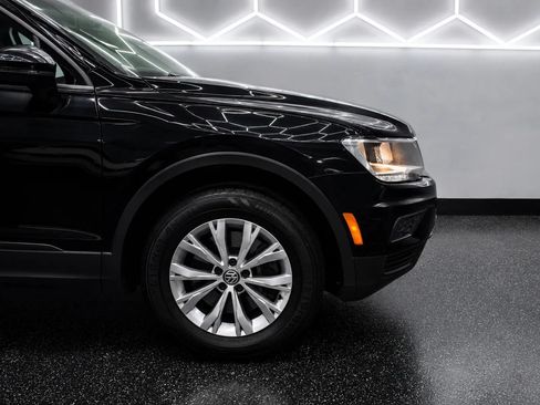 Used 2020 Volkswagen Tiguan S FWD image 3