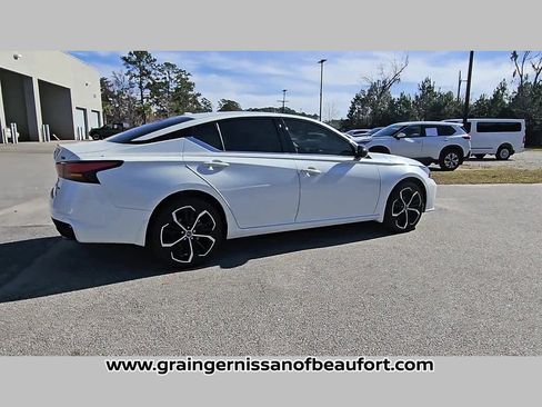 Used 2025 Nissan Altima 2.5 SR image 32