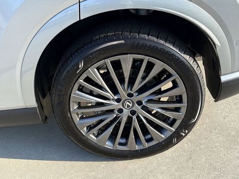 New 2026 Lexus RX 350 AWD image 31