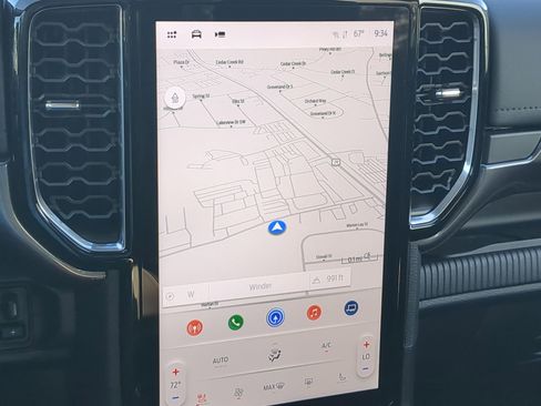 Used 2025 Ford Ranger Lariat w/ FX4 Off-Road Package image 19