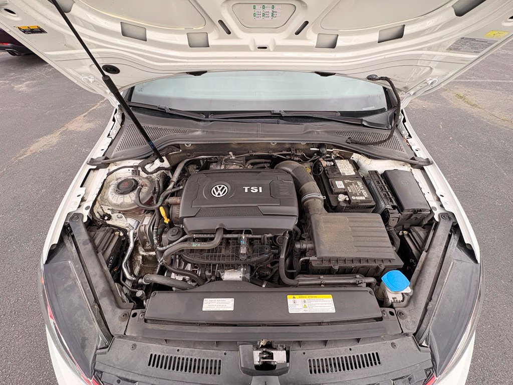 Used 2020 Volkswagen GTI Autobahn FWD image 32