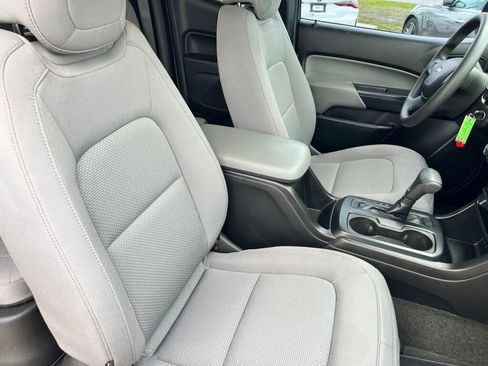 Used 2018 Chevrolet Colorado W/T RWD image 28
