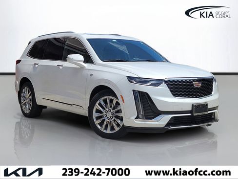 Used 2021 Cadillac XT6 Premium Luxury AWD/4WD image 1