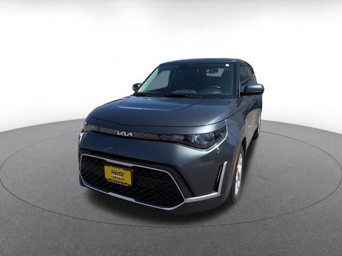 Used 2025 Kia Soul LX w/ LX Technology Package FWD image 7